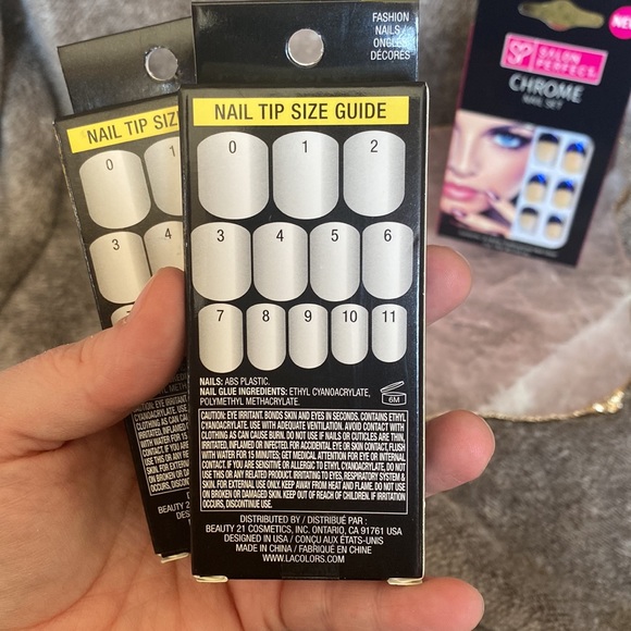 2 pc Press On Nail Set - Picture 3 of 5